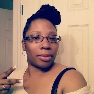 Meet your Posher, Alicia